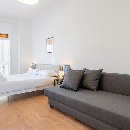 Central & Elegant Loft - With Balcony Bari Exterior photo