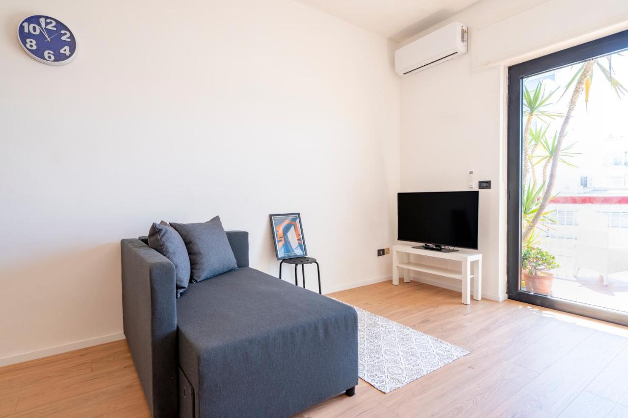 Central & Elegant Loft - With Balcony Bari Exterior photo