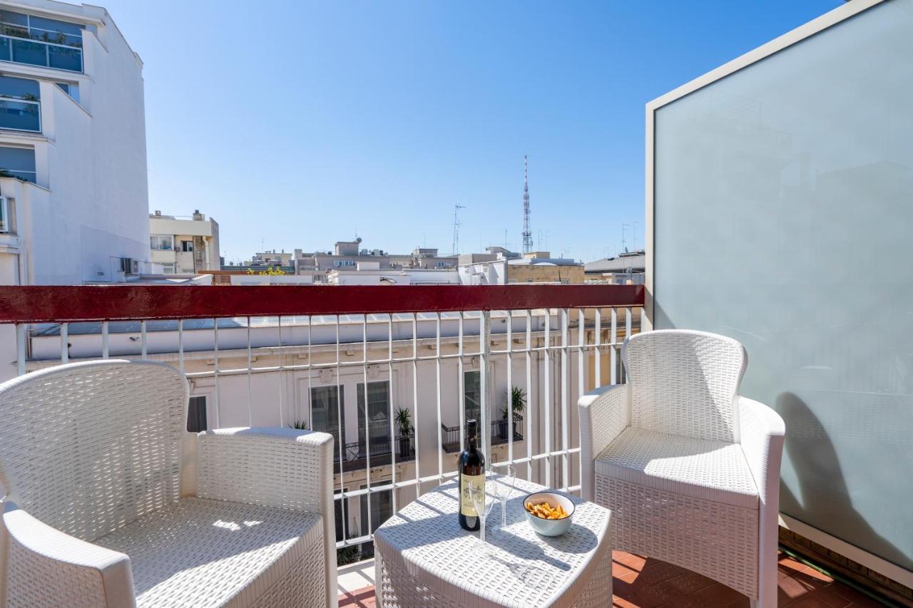 Central & Elegant Loft - With Balcony Bari Exterior photo